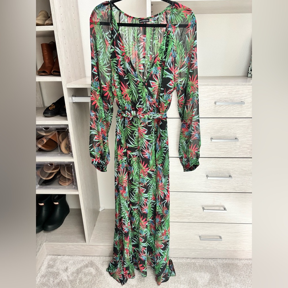 Bandolino Vibrant Leaf Print Long Sleeve Dress
